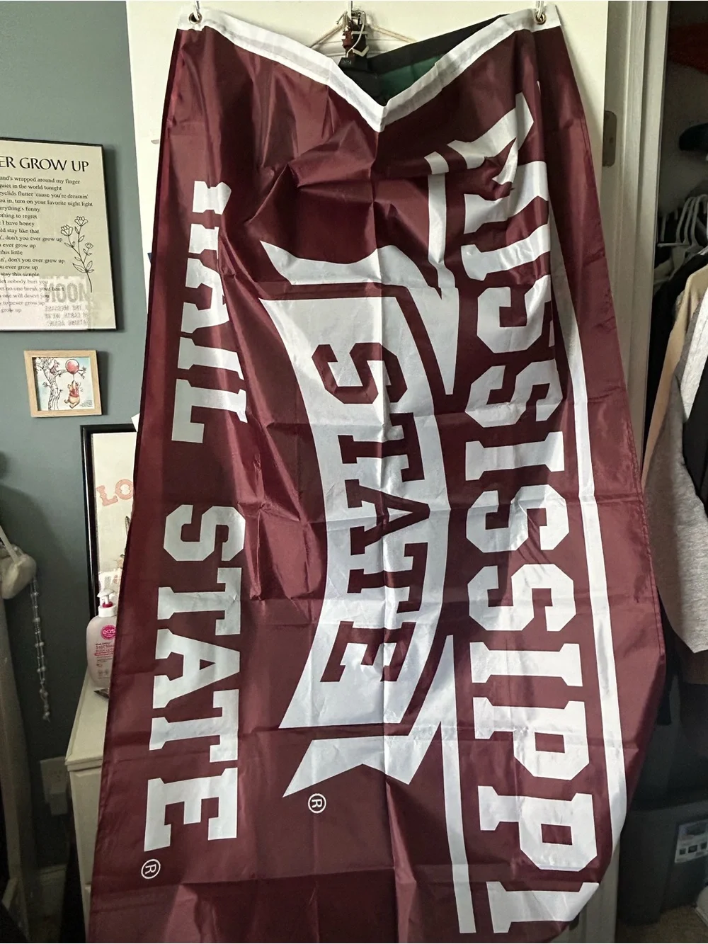 Mississippi State Maroon & White Banner Flag